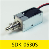 单保持电磁铁SDK-0630S系列，型号：SDK-0630S-12A30，应用：智能门锁，大小：30.7*16*14mm，电压：DC12V，电流：0.4A，电阻：30Ω，功率：4.8W