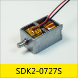SDK2-0727S系列脈沖電磁鎖，型號：SDK2-0727S-12A03-03，應用：直流充電槍脈沖電磁鎖，27.5*17.5*14mm，電壓：DC12V，電流：2A，電阻：6Ω，功率：24W