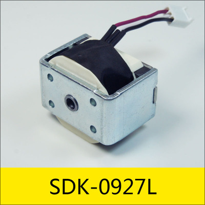 单保持电磁铁SDK-0927L系列，型号：SDK-0927L-12A02-1.9，应用：码头吊车，39.37*22.86*27.69mm，电压：DC12V，电流：6A，电阻：2Ω，功率：72W
